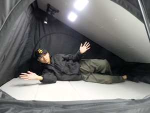 ハイエースバン新車アウトレット安全装備付き　丸目換装FD-classicカスタム