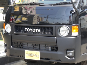 ハイエースバンディーゼル4WD　丸目カスタム　ネオクラシック