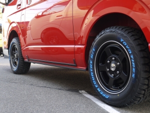 ハイエースバンディーゼル4WD　丸目カスタム　ネオクラシック
