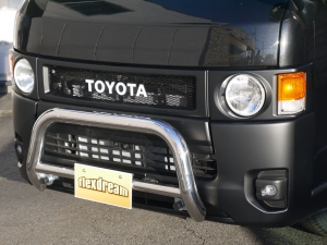 ハイエースバンディーゼル4WD　丸目カスタム　ネオクラシック