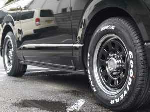 ハイエースＶディーゼル4WD　丸目カスタム　ネオクラシック