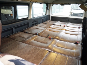 ハイエースワゴン１０人乗り　車中泊できる街乗り仕様車