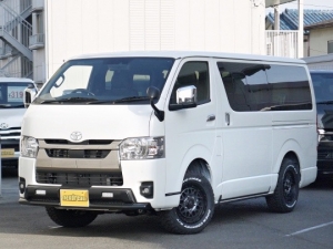 ハイエースＶ新車一部改良後　ディーゼル四駆