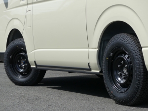 ハイエースバンDX　4WD　ディーゼル　丸目