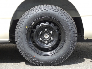 ハイエースバンDX　4WD　ディーゼル　丸目