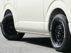 ハイエースバン新車アウトレット丸目換装FD-classicカスタム　ライトイエロー