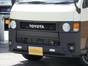 ハイエースバンディーゼル4WD　丸目カスタム　ネオクラシック