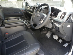 ハイエースワゴン新車コンプリート　ハイエースワゴン２ＷＤ