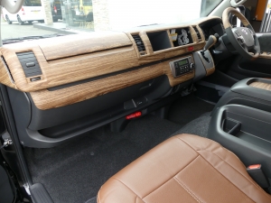 ハイエースワゴン新車コンプリート　ハイエースワゴン２ＷＤ