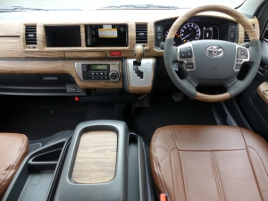ハイエースワゴン新車コンプリート　ハイエースワゴン２ＷＤ