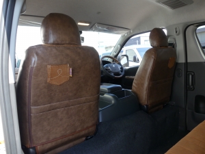 ハイエースバン新車アウトレット特設カラーライトイエロー　安全装備付き