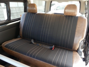 ハイエースバン新車アウトレット丸目カスタム　　ネオクラシック