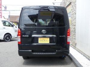 ハイエースバン新車アウトレット丸目カスタム　　ネオクラシック