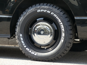 ハイエースバンディーゼル4WD　丸目カスタム　ネオクラシック