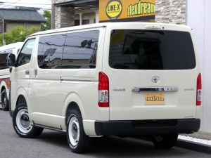 ハイエースバンディーゼル4WD　丸目カスタム　ネオクラシック
