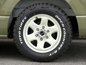 ハイエースバンディーゼル4WD　丸目カスタム　ネオクラシック