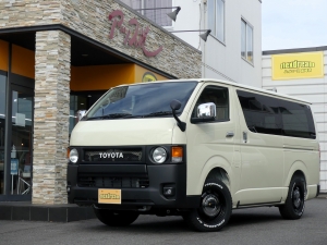 ハイエースＶディーゼル4WD　丸目カスタム　ネオクラシック
