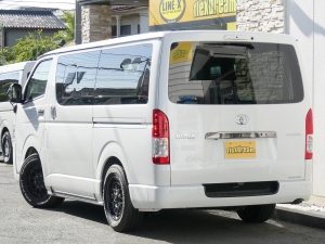 ハイエースバン新車アウトレット新車一部改良後　ディーゼル四駆