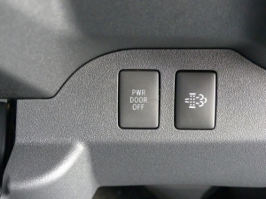 ハイエースバン新車アウトレット新車一部改良後　ディーゼル四駆