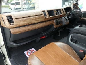 ハイエースワゴン10人乗りワゴン　車中泊できる街乗り仕様車