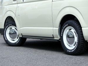ハイエースバン特設カラーライトイエロー　安全装備付き