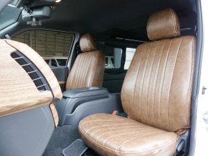 ハイエースバン新車アウトレット新車　ディーゼル四駆　４ＷＤ