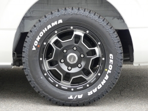 ハイエースバン新車アウトレット新車　ディーゼル四駆　４ＷＤ