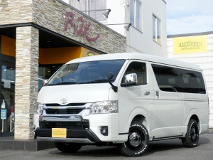 ハイエースワゴン１０人乗り　車中泊できる街乗り仕様車