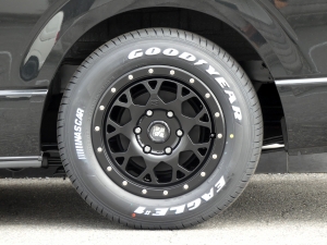 ハイエースバン新車　ディーゼル四駆　４ＷＤ