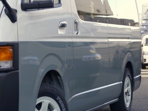 ハイエースバンスパロン　4WD　ディーゼル