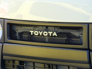 ハイエースバンディーゼル4WD　丸目カスタム　ネオクラシック