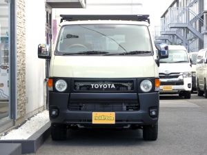 ハイエースバンディーゼル4WD　丸目カスタム　ネオクラシック