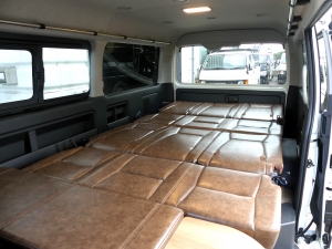 ハイエースワゴン１０人乗り　車中泊できる街乗り仕様車