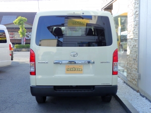 ハイエースバンディーゼル4WD　丸目カスタム　ネオクラシック