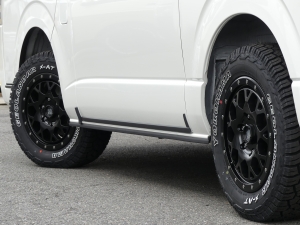 ハイエースバン新車　ディーゼル四駆　４ＷＤ