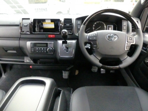 ハイエースバン新車　ディーゼル四駆　４ＷＤ