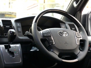 ハイエースバン新車　ディーゼル四駆　４ＷＤ