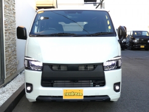 ハイエースバン新車　ディーゼル四駆　４ＷＤ
