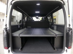 ハイエースバン新車　ディーゼル四駆　４ＷＤ