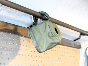 ハイエースバン特設カラーライトイエロー　安全装備付き