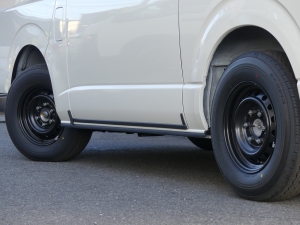 ハイエースバンDX　4WD　ディーゼル　丸目