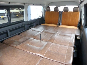 ハイエースワゴン１０人乗り　車中泊できる街乗り仕様車