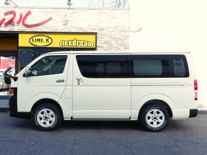 ハイエースバンディーゼル4WD　丸目カスタム　ネオクラシック