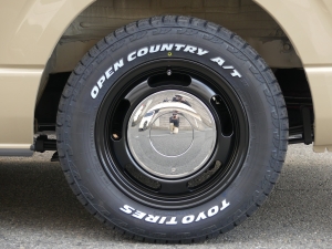 ハイエースバンディーゼル4WD　アースカラーパッケージ４Ｖ６ベージュ