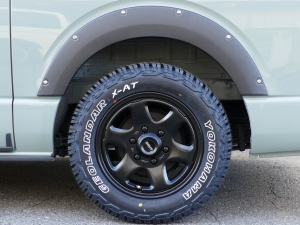 ハイエースバンディーゼル4WD　アースカラーパッケージ６Ｘ３アーバンカーキ