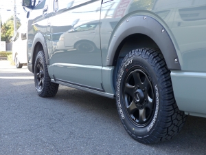 ハイエースバンディーゼル4WD　アースカラーパッケージ６Ｘ３アーバンカーキ