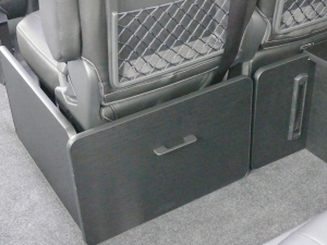 ハイエースワゴン１０人乗り　車中泊できる街乗り仕様車