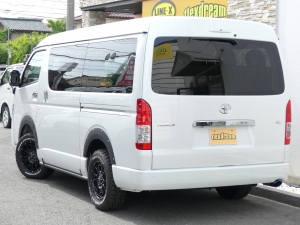ハイエースワゴン１０人乗り　車中泊できる街乗り仕様車