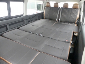 ハイエースワゴン１０人乗り　車中泊できる街乗り仕様車