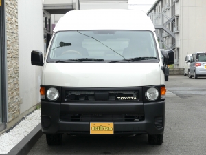 ハイエースバンスパロン　4WD　ディーゼル